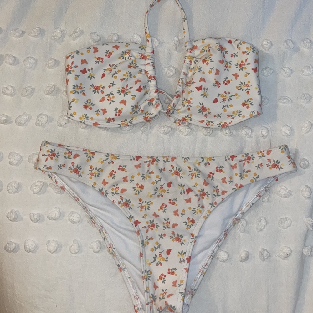 Hollister multi-way bikini set